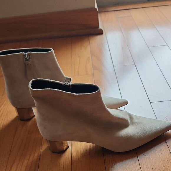 Proenza Schouler Cream Ankle Boots with Silver Heel- Women's Size 8 - Picture 5 of 5